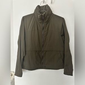 {Lululemon} Always Effortless Jacket - Size 4 - Forest Green